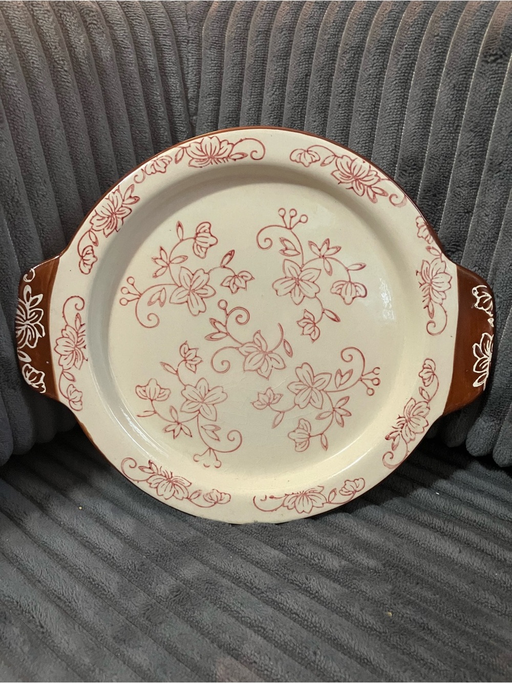 Temp-tations Floral Lace Cranberry Red & Cream Lid-it 6.5” Cover/Trivet/Plate